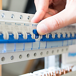 Schalt­schrank­bau bei Kaya  Sefer Elektro in Illerkirchberg