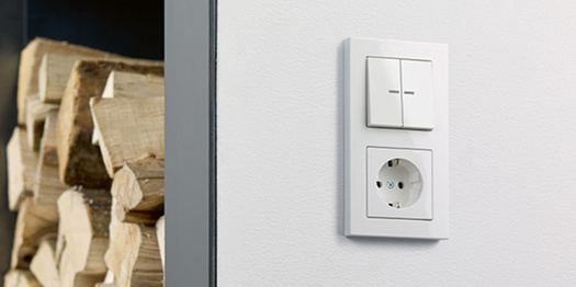 JUNG KNX Taster F 10 bei Kaya  Sefer Elektro in Illerkirchberg