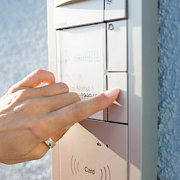 Sprech­anlagen bei Kaya  Sefer Elektro in Illerkirchberg
